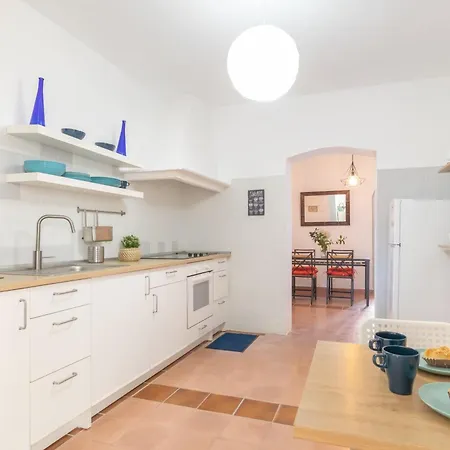 Oldtown L 埃斯特波纳